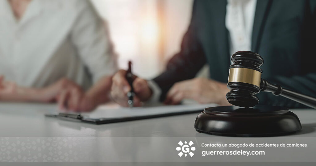 contactar abogado para accidentes con camion