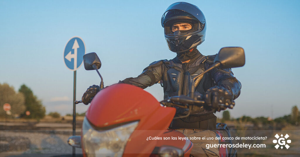 Conductor de motocicleta de frente