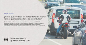 Motocicleta y auto en mismo carril