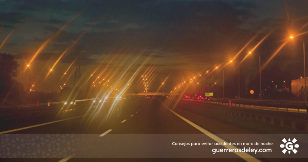 manejar moto de noche